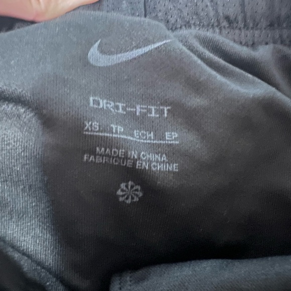 Nike shorts brand new size XS - Picture 2 of 6